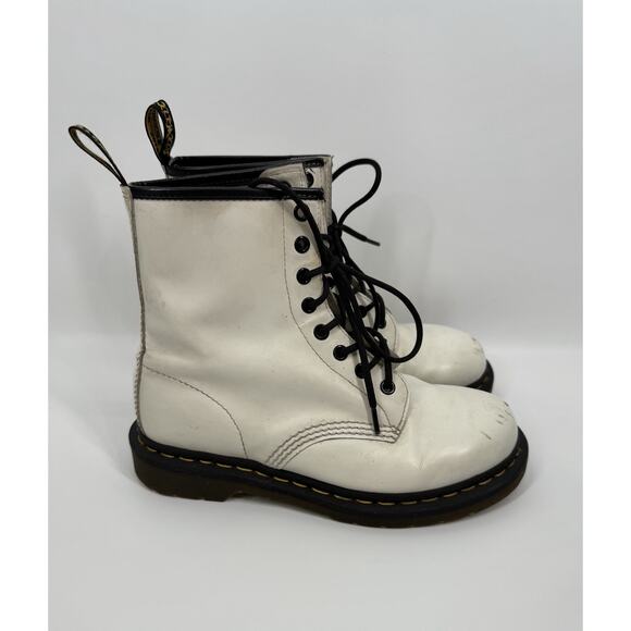 dr martens boots women’s 7 White Bouncing Soles Lace Up Combat Leather Classic - Picture 2 of 8